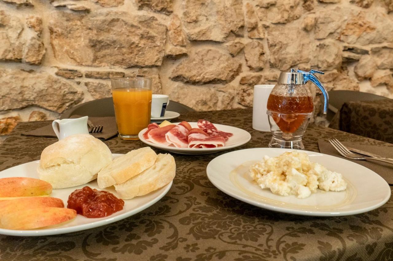 Goloritze Room And Breakfast Бауней Экстерьер фото
